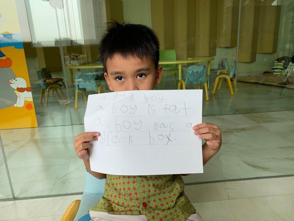 English Phonics Lessons at Phonics World Indonesia